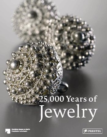 110023-25000-YEARS-OF-JEWELRY-9783791379128